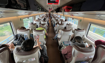 Inicial or Singular seats on an Iryo train from Barcelona to Madrid