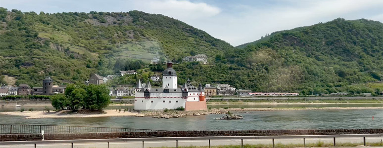 Pfalzgrafenstein Castle seen from the train