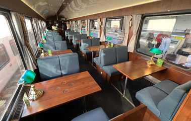 Snalltaget's 'krogen' restaurant car