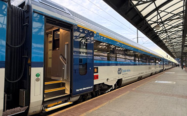 The train from Berlin arrived in Prague