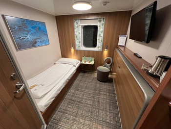The ferry to Spain: 2-berth Club cabin on Brittany Ferries Santona
